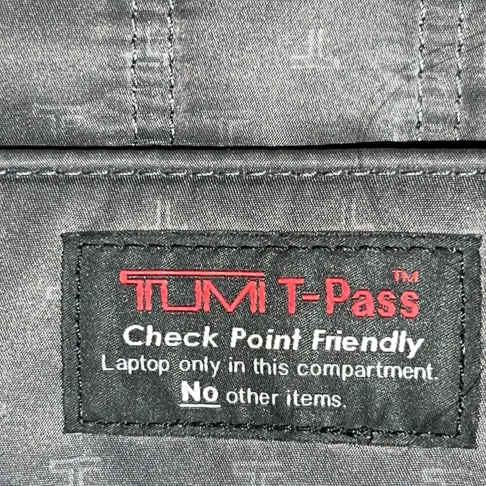 TUMI 26516D4 Compact Large Screen Nylon & Leather Computer Brief Case Black EUC